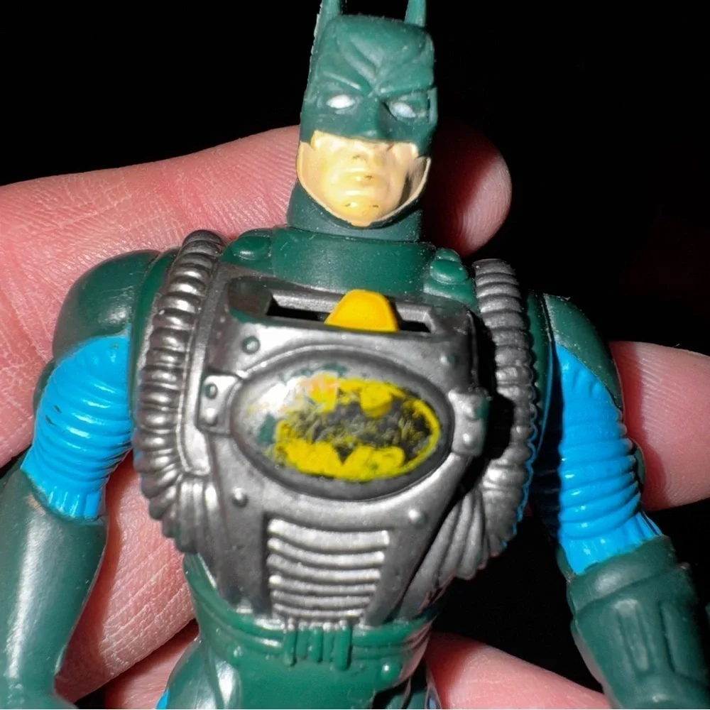 Vtg Batman 1998 Kenner DC Comics Grey Bat Suit  Action Figure, Loose + Another